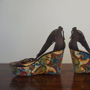 Flower Weaved Wedges
